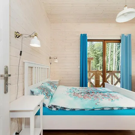Comfortable No 11 , Summer Pool Rewal